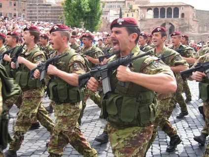 Берети в елітних військах, si vis pacem, para bellum! (Берети) Берети в елітних військах, si vis pacem, para bellum!