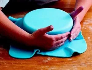 Як працювати з мастикою для торта - для початківців