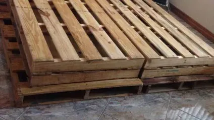 Як просто зробити ліжко з піддонів своїми руками (зробити) Як просто зробити ліжко з піддонів своїми руками