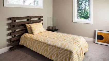 Як просто зробити ліжко з піддонів своїми руками (піддонів) Як просто зробити ліжко з піддонів своїми руками