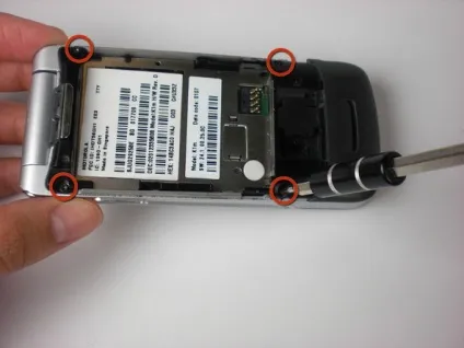 Як розібрати телефон motorola k1m, корисні статті від itcomplex (лицьову панель дисплеєм) Як розібрати телефон motorola k1m, корисні статті від itcomplex