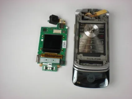 Як розібрати телефон motorola k1m, корисні статті від itcomplex (motorola) Як розібрати телефон motorola k1m, корисні статті від itcomplex
