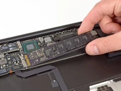 Як розібрати ноутбук apple macbook air 13 - блогофоліо роману паулова
