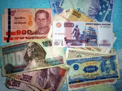 Що взяти в дорогу збираємо валізу (чемодан) Що взяти в дорогу збираємо чемодан