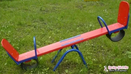 Дитячі гойдалки своїми руками