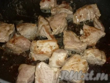 Яловичина, тушкована в духовці - рецепт з фото