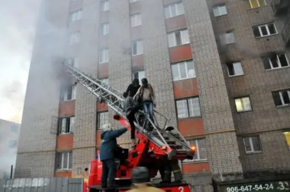 Якими бувають сучасні пожежні автодрабини (часом) Якими бувають сучасні пожежні автодрабини