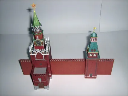 Як зробити паперовий кремль