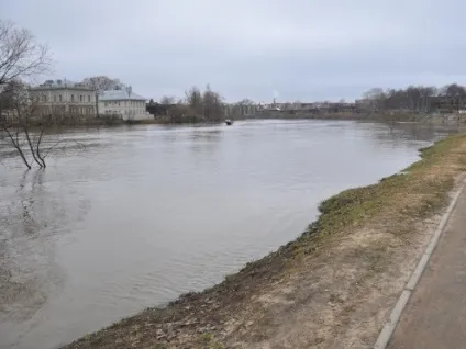 Як рівень води впливає на клювання риби (води) Як рівень води впливає на клювання риби