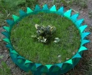 Клумби з покришок своїми руками покрокова фото інструкція (своїми) Клумби з покришок своїми руками покрокова фото інструкція