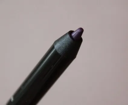 Олівець guerlain the eye pencil 03 deep purple - відгук, Свотч і макіяж, elia chaba (Свотч) Олівець guerlain the eye pencil 03 deep purple - відгук, Свотч і макіяж, elia chaba