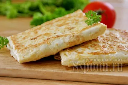 Конвертики з лаваша з куркою і сиром