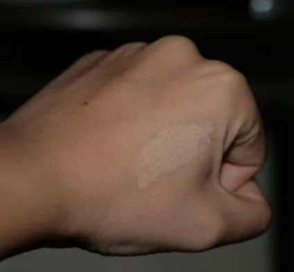 Консилер radiant concealer від vivienne sabo - відгуки, фото і ціна (vivienne) Консилер radiant concealer від vivienne sabo - відгуки, фото і ціна