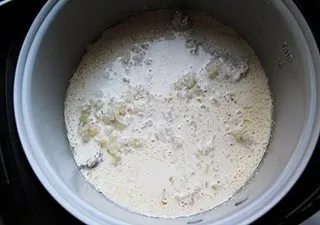 Курка, тушкована в сметані (в мультиварці і на плиті), приготуй, сподобається! (Сподобається) Курка, тушкована в сметані (в мультиварці і на плиті), приготуй, сподобається!