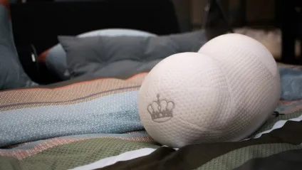 Ліки »від безсоння створений затишний робот-подушка, який допоможе заснути швидко і комфортно в (робот-подушка) Ліки »від безсоння створений затишний робот-подушка, який допоможе заснути швидко і комфортно в