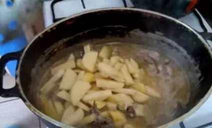 Курка з картоплею в утятніце - покроковий рецепт з фото на (кулінарія) Курка з картоплею в утятніце - покроковий рецепт з фото на