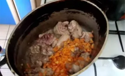 Курка з картоплею в утятніце - покроковий рецепт з фото на (покрокові рецепти) Курка з картоплею в утятніце - покроковий рецепт з фото на