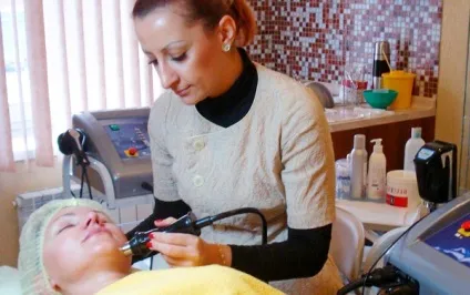 Липолитический масаж, нова косметологія (брів новітня процедура Кул-епіляція) Липолитический масаж, нова косметологія