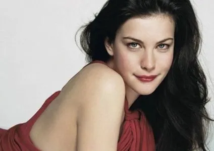 Лів тайлер фото, біографія liv tyler зростання вага, особисте життя (фото) Лів тайлер фото, біографія liv tyler зростання вага, особисте життя
