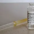 Мазі і краплі від золотистого стафілокока в носі назви і опису (краплі) Мазі і краплі від золотистого стафілокока в носі назви і опису