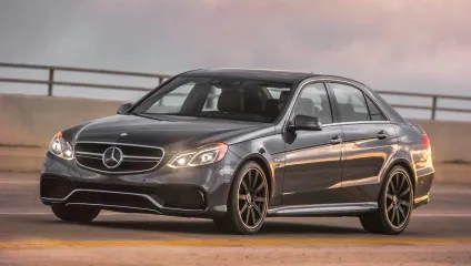 Mercedes e-класу що потрібно знати перед покупкою (E200 E250 4MATIC) Mercedes e-класу що потрібно знати перед покупкою