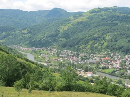 Місця, які варто відвідати в українських Карпатах (карпатах) Місця, які варто відвідати в українських Карпатах