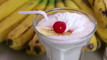 Молочний коктейль з морозивом - рецепт з фото 3 кращих рецепта (приготувати домашніх умовах) Молочний коктейль з морозивом - рецепт з фото 3 кращих рецепта