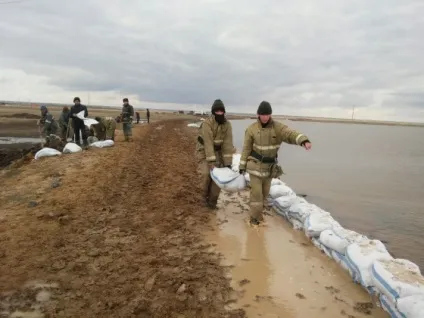 На Україну рухається велика казахстанська вода - иа regnum