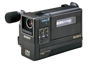 Основні віхи в історії компанії sony ( «Токійська телекомунікаційна інженерна) Основні віхи в історії компанії sony