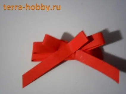 Листівка мімоза в техніці квіллінг на 8 березня (листівка) Листівка мімоза в техніці квіллінг на 8 березня