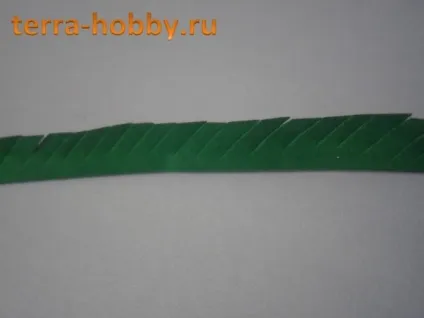 Листівка мімоза в техніці квіллінг на 8 березня (листівка) Листівка мімоза в техніці квіллінг на 8 березня