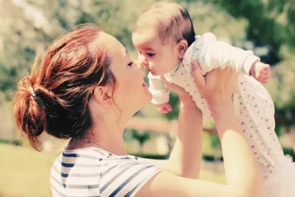 Чому дитина хитає головою і тільцем дізнайтеся, що таке яктація - на сайті - все про вагітність (чому) Чому дитина хитає головою і тільцем дізнайтеся, що таке яктація - на сайті - все про вагітність