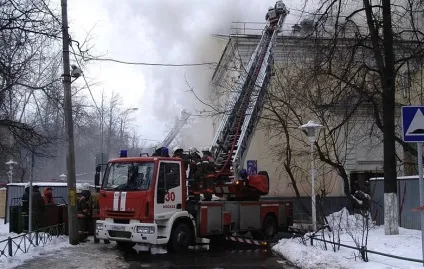 Пожежні висувні автодрабини типу ал 30 і ал 50 з гідравлічним приводом - основні елементи (пожежні) Пожежні висувні автодрабини типу ал 30 і ал 50 з гідравлічним приводом - основні елементи