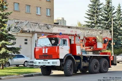 Пожежні висувні автодрабини типу ал 30 і ал 50 з гідравлічним приводом - основні елементи (пожежні) Пожежні висувні автодрабини типу ал 30 і ал 50 з гідравлічним приводом - основні елементи