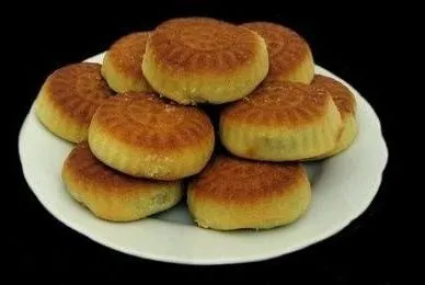 Прості пиріжки з картоплею в духовці (пекти пиріжки картоплею) Прості пиріжки з картоплею в духовці