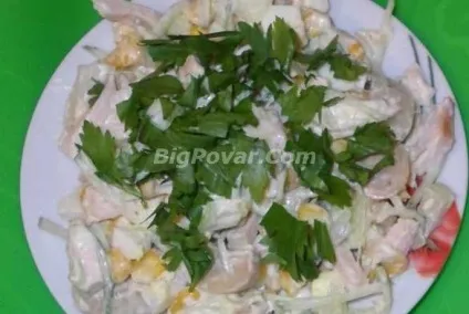 Салат з печерицями, куркою і кукурудзою покроковий рецепт приготування з фото і поясненнями (покроковий) Салат з печерицями, куркою і кукурудзою покроковий рецепт приготування з фото і поясненнями