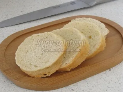 Салат з квасолі з помідорами і сухариками (салат з квасолі з помідорами і сухариками фото) Салат з квасолі з помідорами і сухариками