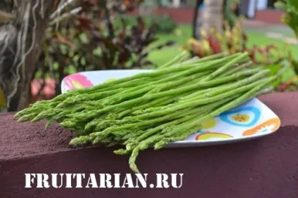 Спаржа дуже-дуже смачна в сирому вигляді (смачна) Спаржа дуже-дуже смачна в сирому вигляді