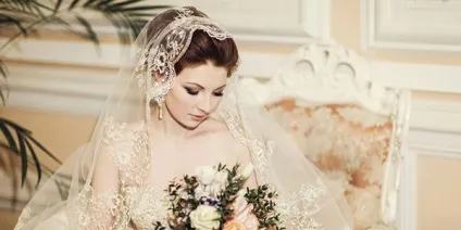 Весільна зачіска з фатою для нареченої ідеї, тренди (весільна) Весільна зачіска з фатою для нареченої ідеї, тренди