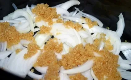 Тушкована курка в вершковому соусі - покроковий рецепт з фото на (кулінари) Тушкована курка в вершковому соусі - покроковий рецепт з фото на
