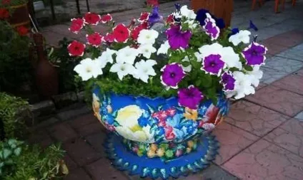 Вазони для квітів з покришок своїми руками (плитка) Вазони для квітів з покришок своїми руками