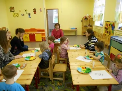 Зміцнення взаємозв'язку батьків з дітьми за допомогою спільної творчості в доу (середню освіту) Зміцнення взаємозв'язку батьків з дітьми за допомогою спільної творчості в доу
