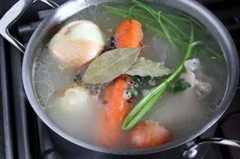 Смачний свинячий холодець - рецепт з покроковими фото (холодець) Смачний свинячий холодець - рецепт з покроковими фото
