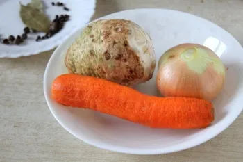Смачний свинячий холодець - рецепт з покроковими фото (свинячий) Смачний свинячий холодець - рецепт з покроковими фото