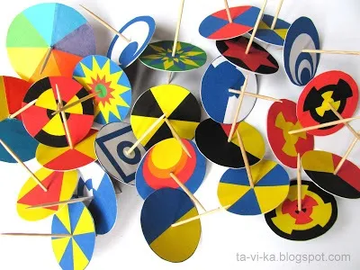 Чарівна коробка з іграшками