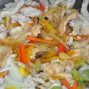 Хрусткі конвертики з лаваша з куркою і овочами рецепт з фотографіями (хрусткі) Хрусткі конвертики з лаваша з куркою і овочами рецепт з фотографіями