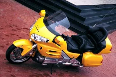 Золоті крила дороги honda goldwing (продаж автомобілів. Нові і позичена) Золоті крила дороги honda goldwing