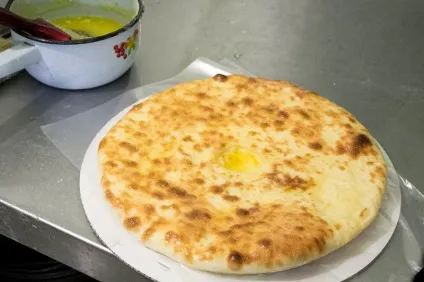 8 Частин осетинського пирога, food rider (food) 8 Частин осетинського пирога, food rider