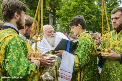 2 Августа 2017 року, в день пам'яті святого пророка Божого Іллі, митрополит Псковський і Порховской (року) 2 Августа 2017 року, в день пам'яті святого пророка Божого Іллі, митрополит Псковський і Порховской