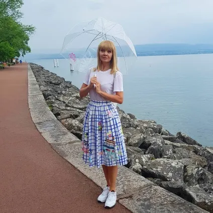 49-Літня співачка валерія постригла волосся і помолодшала (співачка) 49-Літня співачка валерія постригла волосся і помолодшала